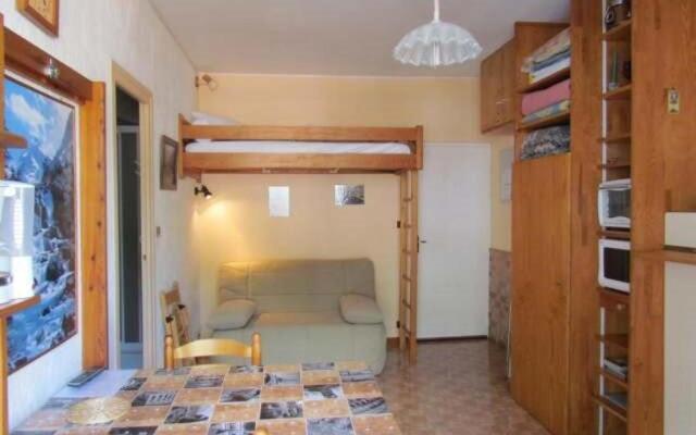 Appartement Cauterets, 1 pièce, 3 personnes - FR-1-401-85