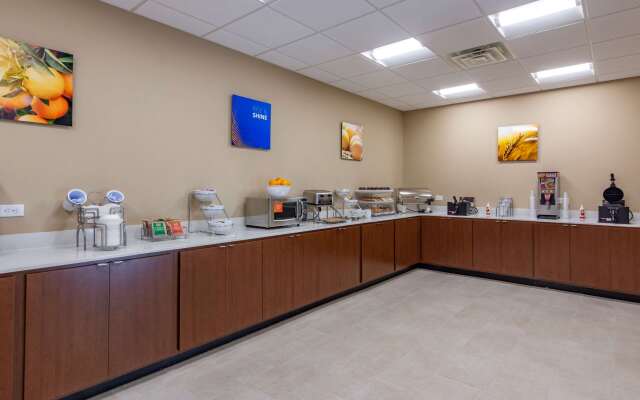 Comfort Inn & Suites Charlottesville Hollymead Town Center