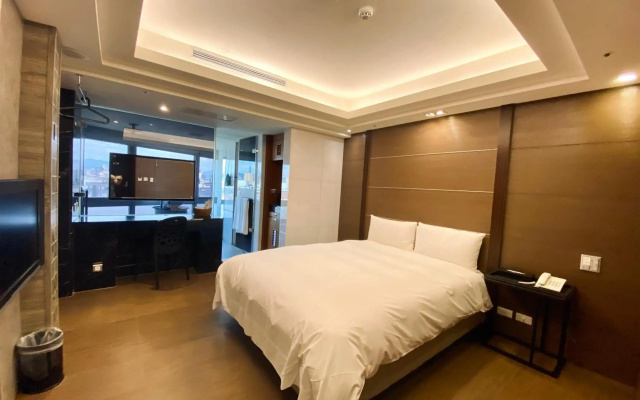 Burgary Hotel