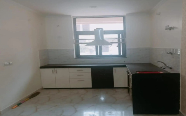 OYO HOME 84496 Sonu Choudhary Mansarovar