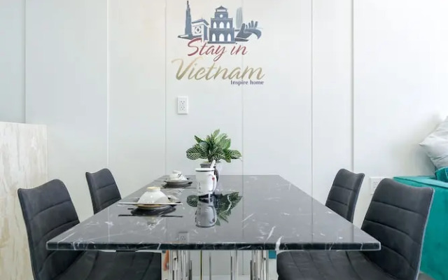 Stay In Vietnam River Gate