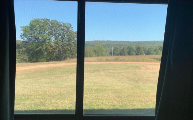 Regency Inn And Suites