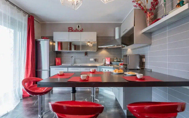 Perla Apartment With Garden by Wonderful Italy