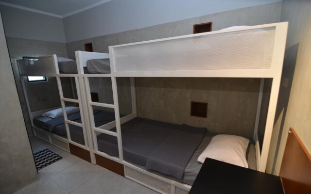 Naraya house