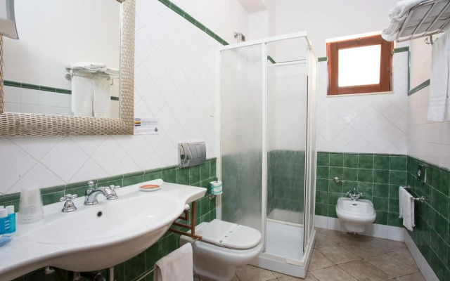 Hotel Tritone