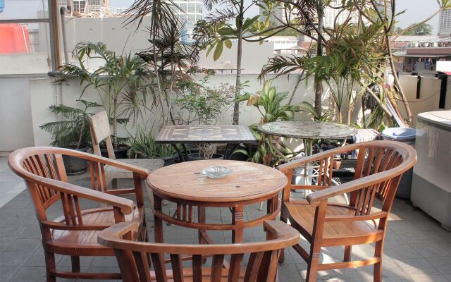 OYO 152 O2 Residence