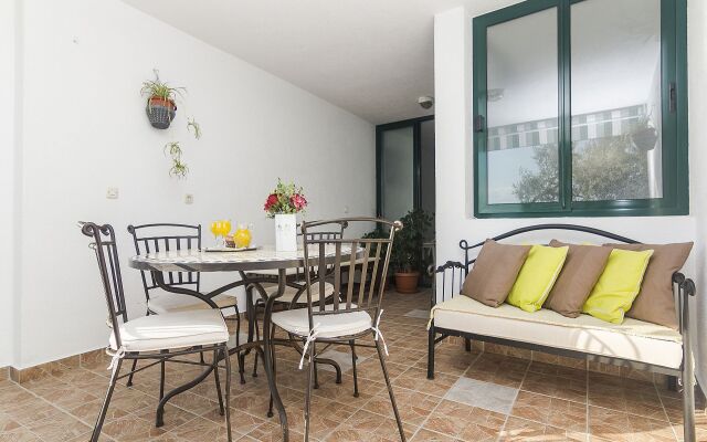 Apartment Sonja - 100 m from sea: A2 Brela, Riviera Makarska