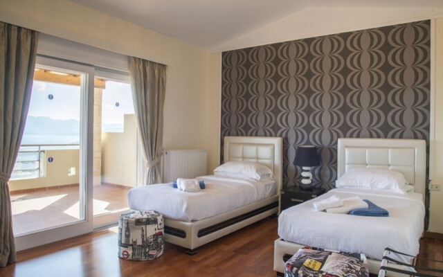 Villa Irida, sleeping 8, sea views, private pool