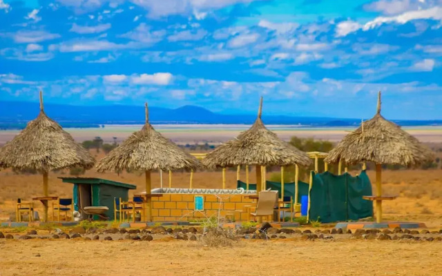Amanya 1-bed Leopard Family With Mt Kilimanjaro vi - Campsite