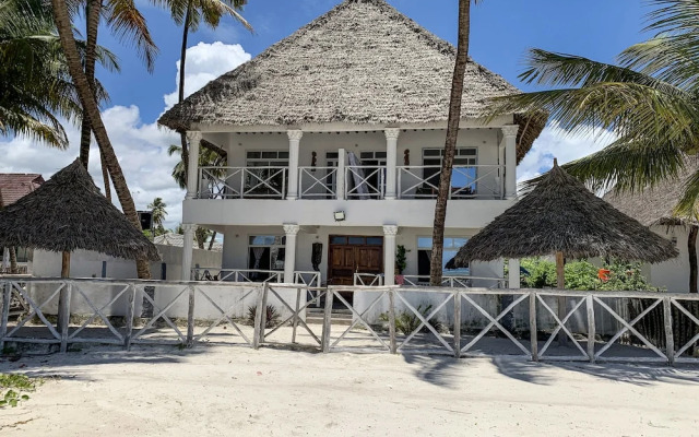 African Paradise Beach Hotel
