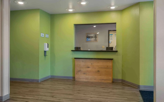 Extended Stay America Select Suites - Orlando - South