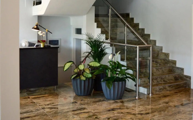 Q8 Boutique Hotel