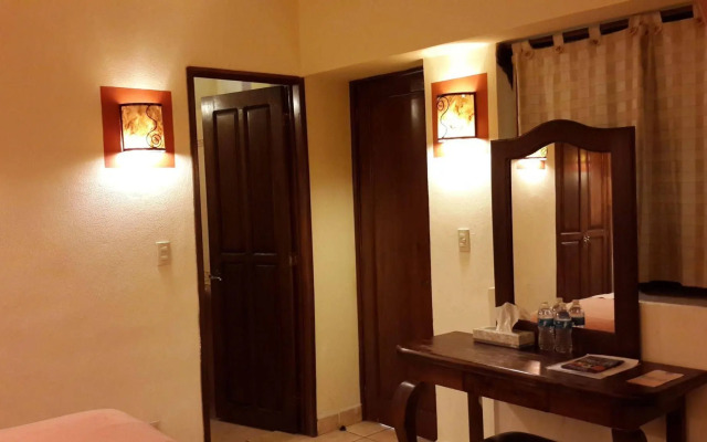 Casa Del Virrey Hotel and Suites