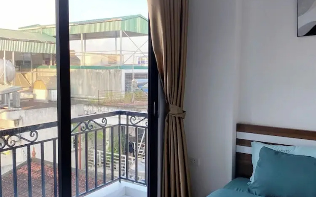 Hera West Lake Apartment