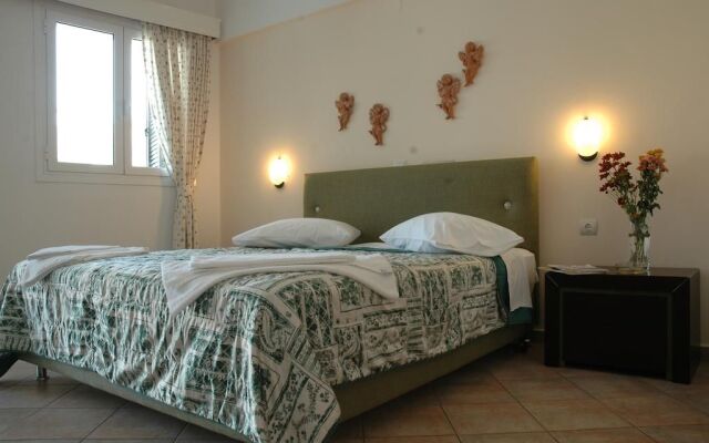 Santa Maura Studios & Apartments