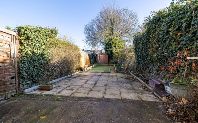 West Dartford Teal House