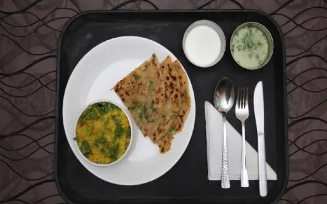 Shree Sapthakoti Residency Parraadise Lodge By OYO Rooms