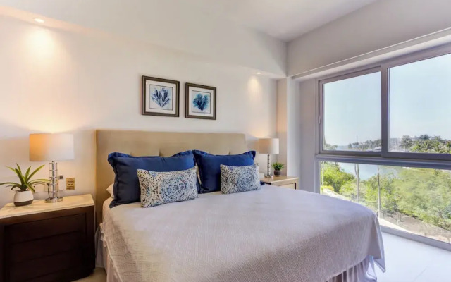 Altamar Canal View Condos