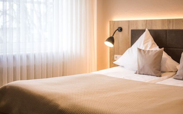 Hotel Und Weinstube Lehn
