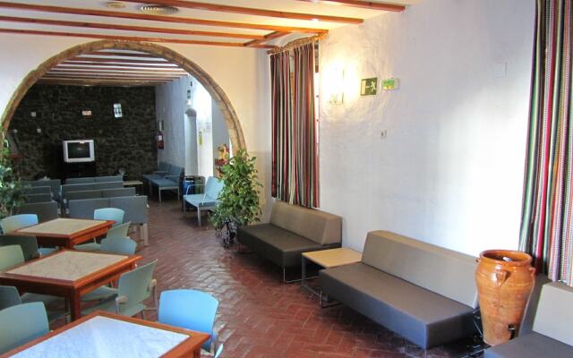 Albergue Inturjoven El Bosque - Hostel