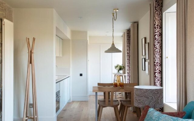 Abbey Strand Apartments at Holyrood