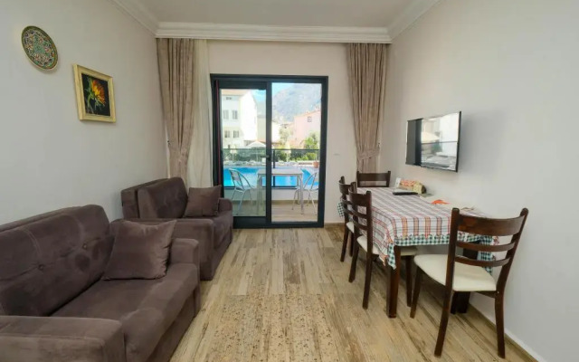Diplomat Suites