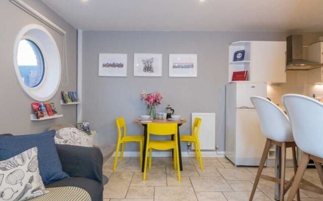 Belfast City Centre Apartment