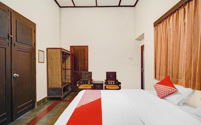 OYO 90676 Oryza Hotel