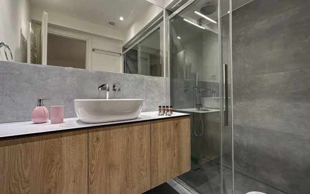 LIV - Modern Comfort Oasis in Pagrati