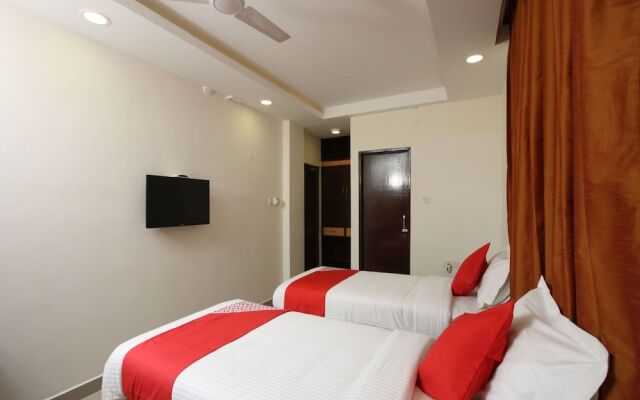 OYO 14441 Ramani Residency