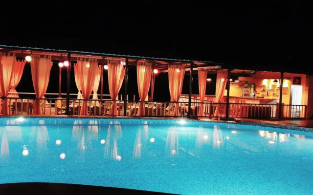 Hotel Hill Rock Goa