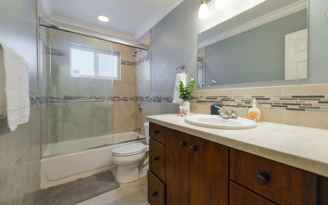 Luxurious 3BR Pool House. Lovely Place
