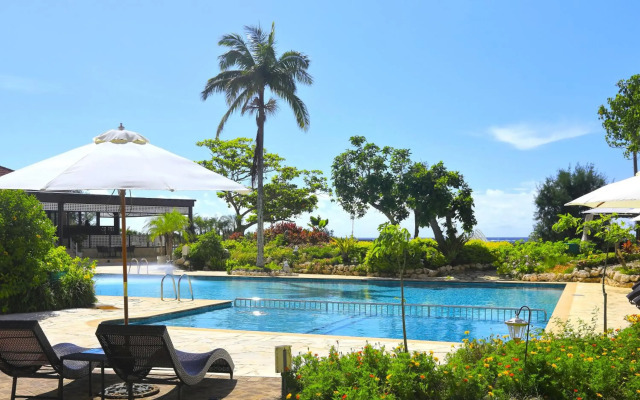 Hotel Breezebay Marina