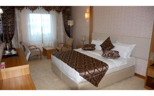 Tasar Royal Hotel