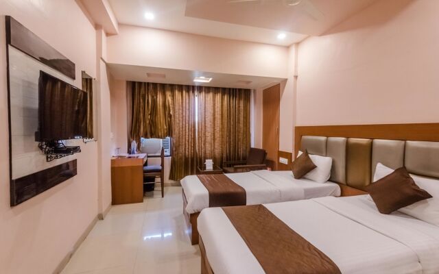 OYO 7727 Hotel Sarovar Grand