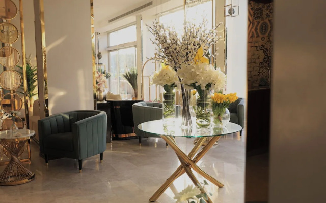 Seasons hotel suites