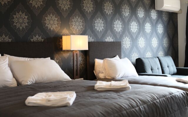 Uni Motel