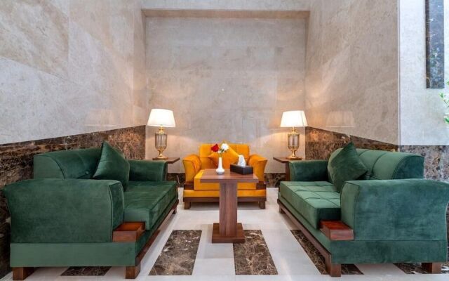 Snood Remaz Hotel