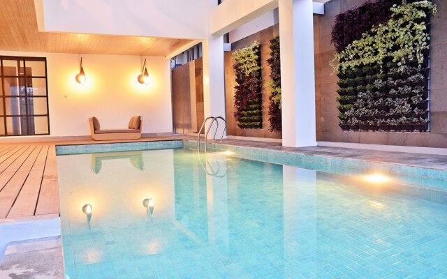 Kamala Villa 10 bedrooms with a private swimming pool