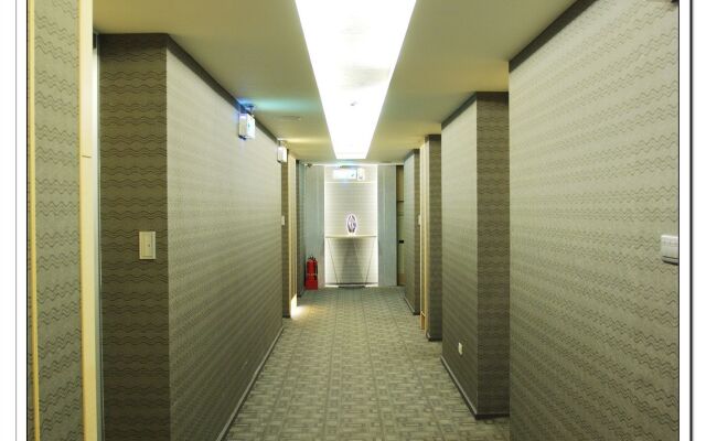 Shin Yuan Celeb Metro Hotel