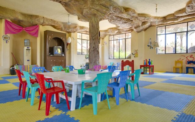 Parrotel Aquapark Resort