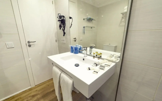 Parque Nereida Suites Hotel