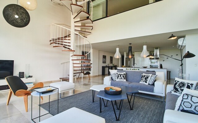 Siaan Luxury Condos 201 By Lockey