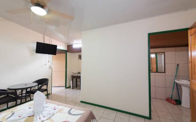 Apartamentos QR La Fortuna - Adults Only