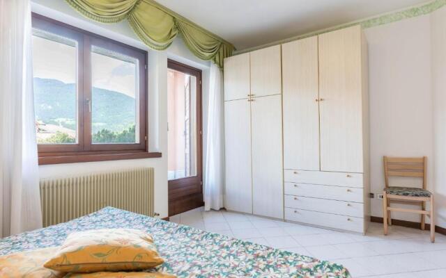 Residence Comano Girasole 1