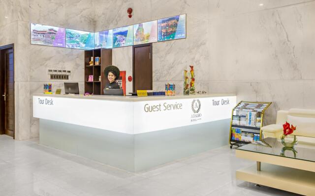 Yarra Ocean Suites Danang