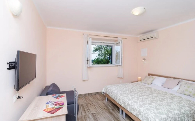 Apartments Lena & Lara