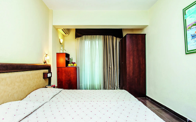 Elinotel Polis Hotel