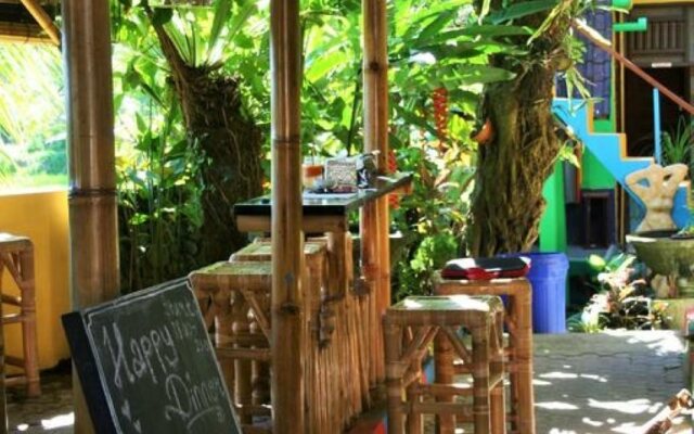 The Happy Mango Tree - Hostel