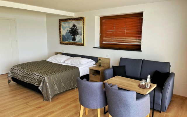 Hotel Robert's Port